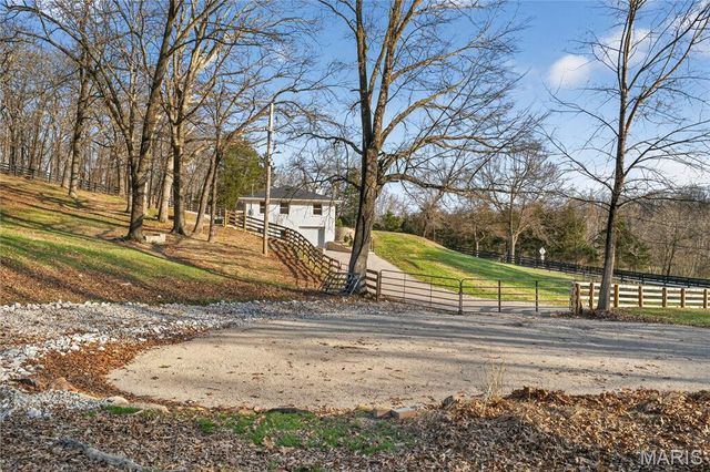 1336 Pond Road, Wildwood, MO 63038