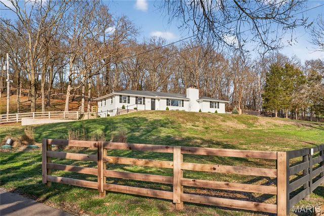 1336 Pond Road, Wildwood, MO 63038