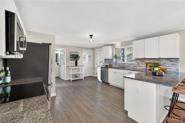 1336 Pond Road, Wildwood, MO 63038