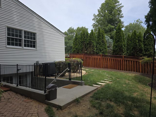 9201 BEACHWAY LN, Springfield, VA 22153