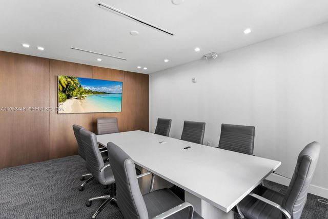 1000 Brickell Ave 11E, Miami, FL 33131