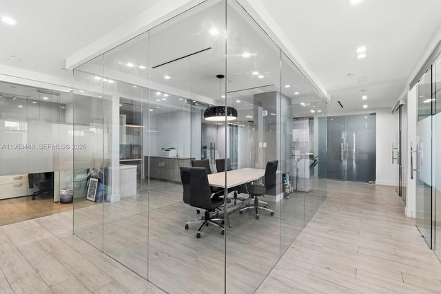 1000 Brickell Ave 11E, Miami, FL 33131