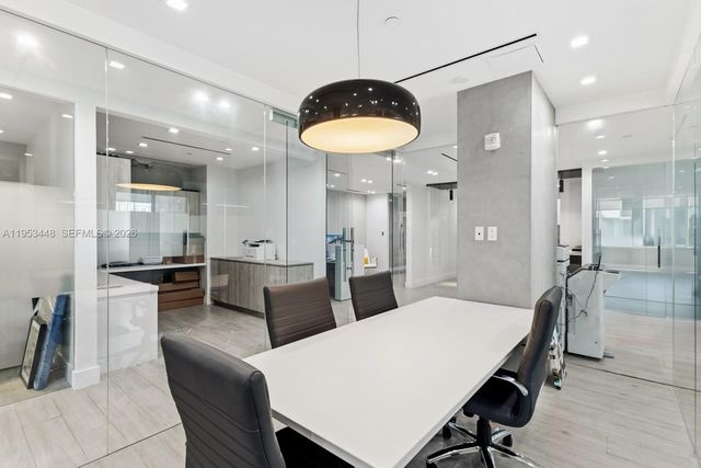 1000 Brickell Ave 11E, Miami, FL 33131