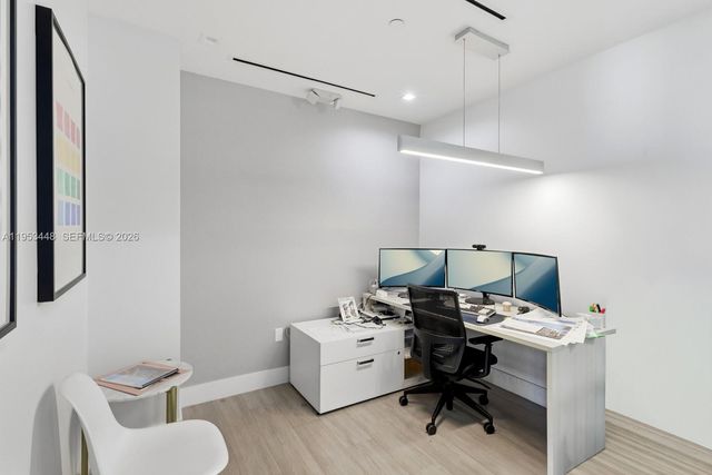 1000 Brickell Ave 11E, Miami, FL 33131