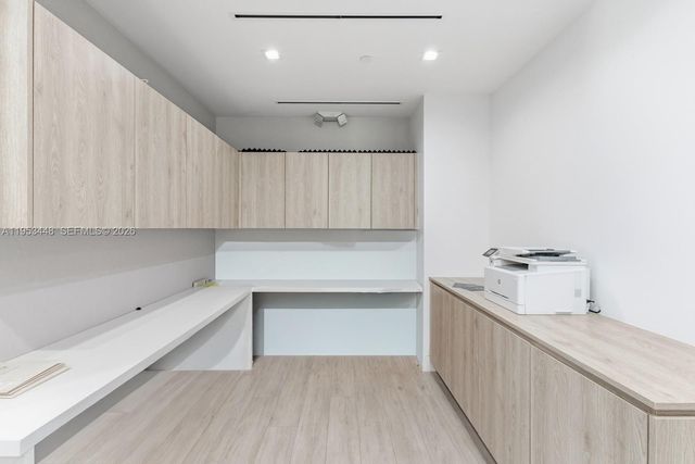 1000 Brickell Ave 11E, Miami, FL 33131