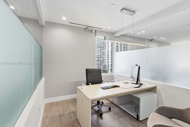 1000 Brickell Ave 11E, Miami, FL 33131