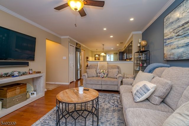 309 S Branch Dr, Readington Twp., NJ 08889