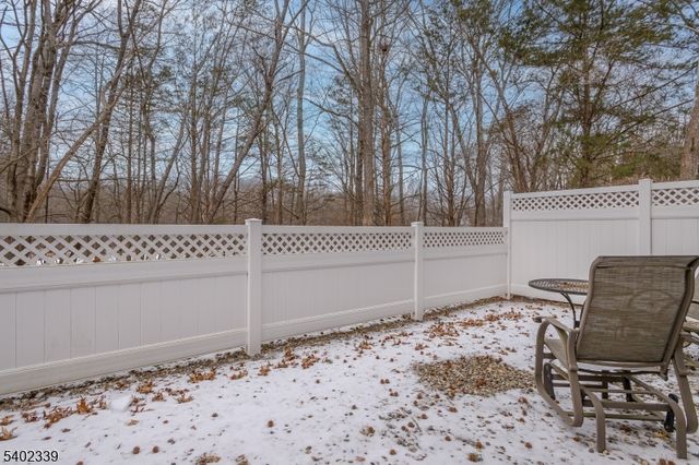 309 S Branch Dr, Readington Twp., NJ 08889