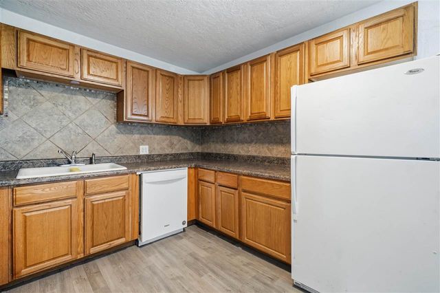 4614 SW G Ave, Lawton, OK 73505
