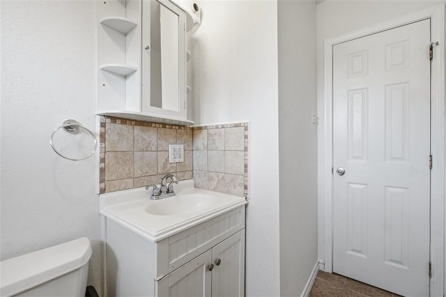 4614 SW G Ave, Lawton, OK 73505