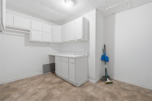 4614 SW G Ave, Lawton, OK 73505