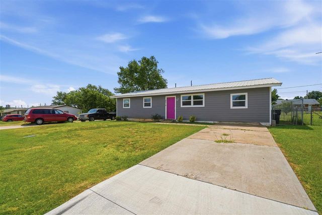 4614 SW G Ave, Lawton, OK 73505