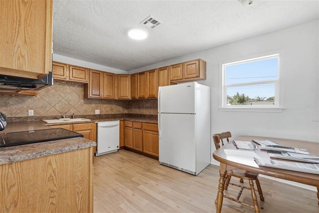 4614 SW G Ave, Lawton, OK 73505