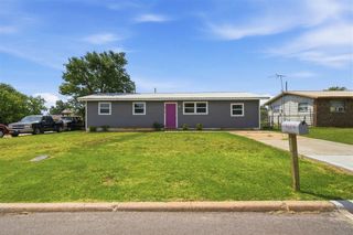 4614 SW G Ave, Lawton, OK 73505