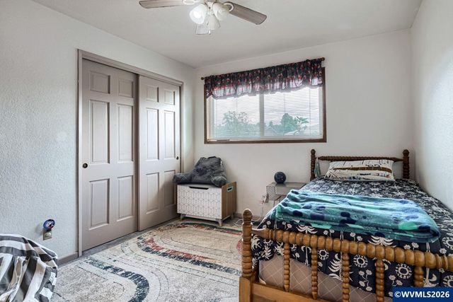 4342 Indigo St NE, Salem, OR 97305