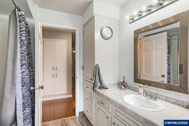4342 Indigo St NE, Salem, OR 97305