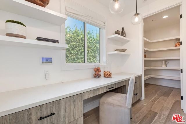 3641 Barry Avenue, Los Angeles, CA 90066