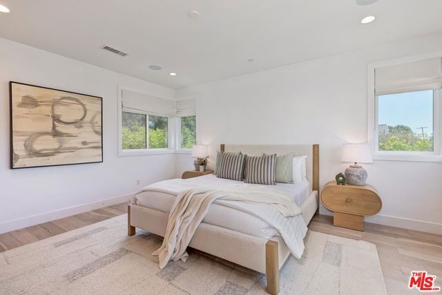 3641 Barry Avenue, Los Angeles, CA 90066