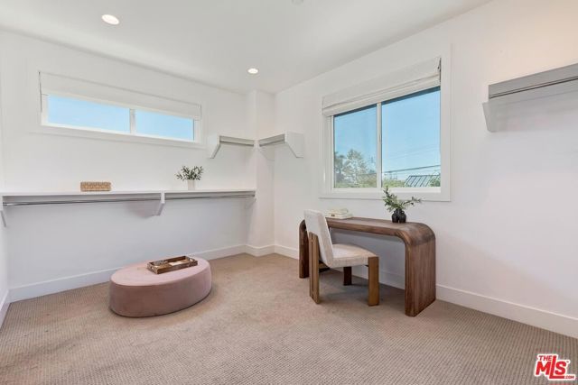 3641 Barry Avenue, Los Angeles, CA 90066