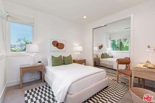 3641 Barry Avenue, Los Angeles, CA 90066
