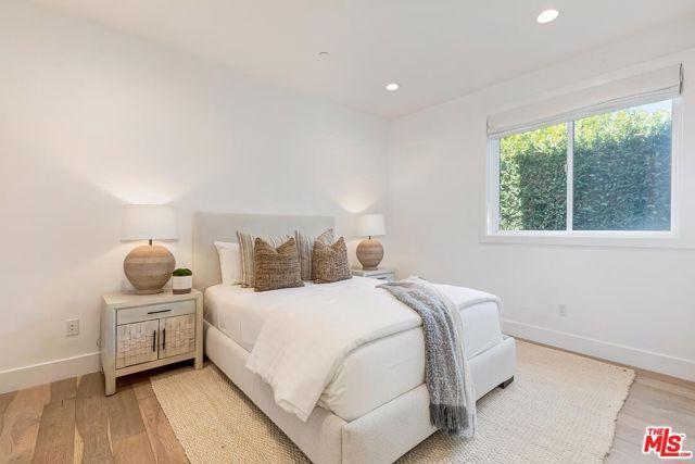 3641 Barry Avenue, Los Angeles, CA 90066
