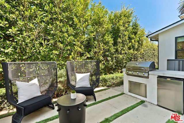 3641 Barry Avenue, Los Angeles, CA 90066