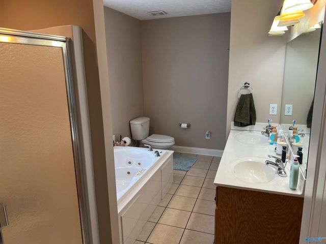 16235 Kyle Moran Drive, Athens, AL 35614