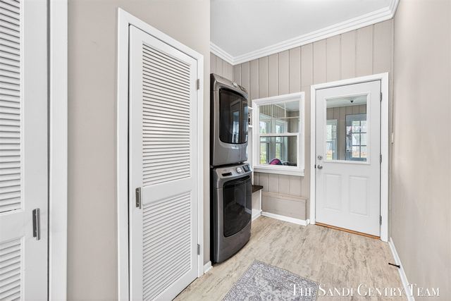 840 Wilson Avenue, Norton Shores, MI 49441