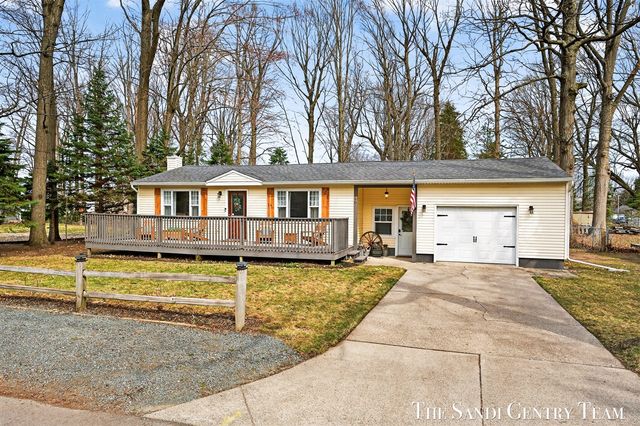 840 Wilson Avenue, Norton Shores, MI 49441