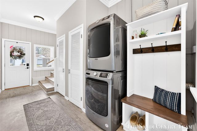 840 Wilson Avenue, Norton Shores, MI 49441