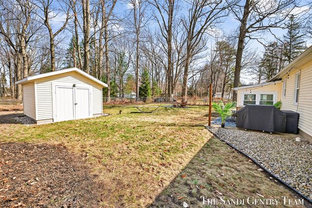 840 Wilson Avenue, Norton Shores, MI 49441