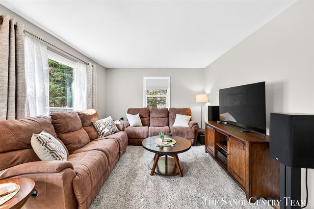 840 Wilson Avenue, Norton Shores, MI 49441