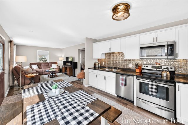 840 Wilson Avenue, Norton Shores, MI 49441