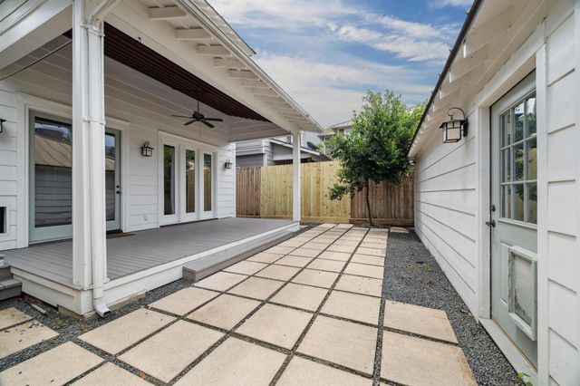 934 Nicholson Street, Houston, TX 77008