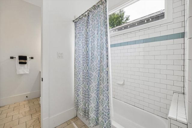 934 Nicholson Street, Houston, TX 77008