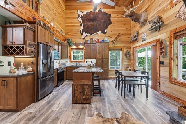 570 Bobcat Trail, Dover, TN 37058
