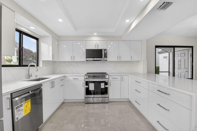 15350 Strathearn Drive 12501, Delray Beach, FL 33446