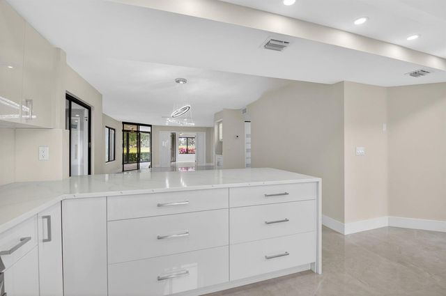 15350 Strathearn Drive 12501, Delray Beach, FL 33446
