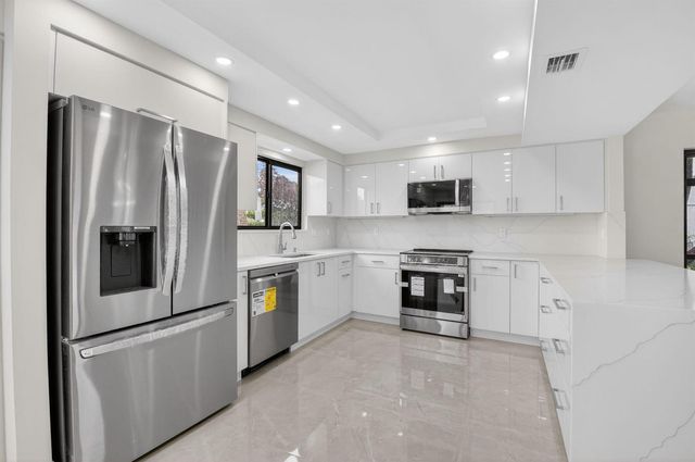 15350 Strathearn Drive 12501, Delray Beach, FL 33446