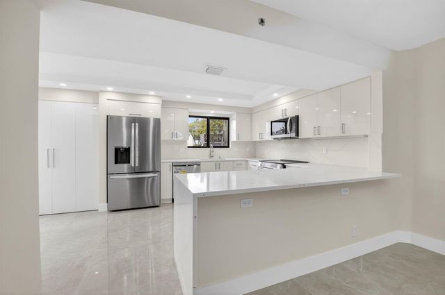 15350 Strathearn Drive 12501, Delray Beach, FL 33446