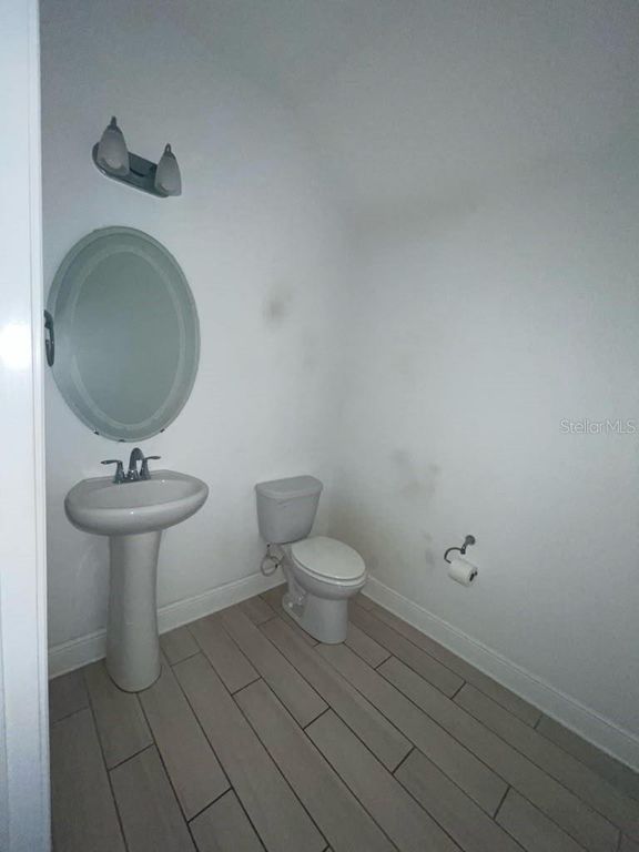Image 10 of property listing at 14284 SWANLEY STREET, Orlando, FL 32832