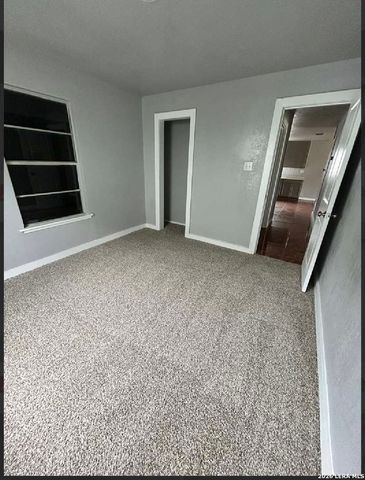 1827 DAHLGREEN AVE, San Antonio, TX 78237