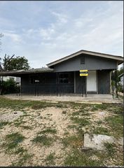 1827 DAHLGREEN AVE, San Antonio, TX 78237