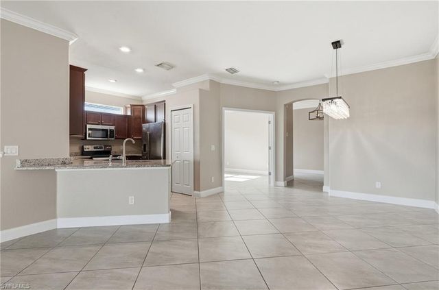 1839 Alameda DR, Naples, FL 34120