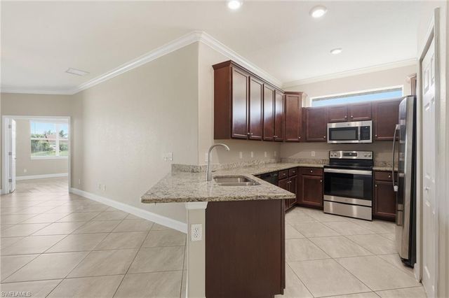 1839 Alameda DR, Naples, FL 34120