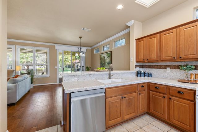 122 Bass ST, Georgetown, TX 78633