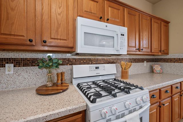 122 Bass ST, Georgetown, TX 78633