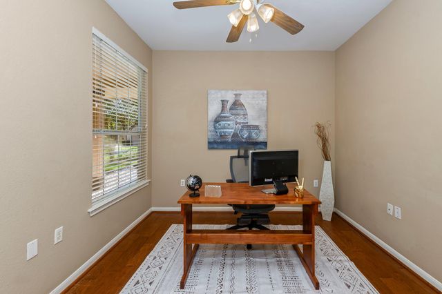 122 Bass ST, Georgetown, TX 78633