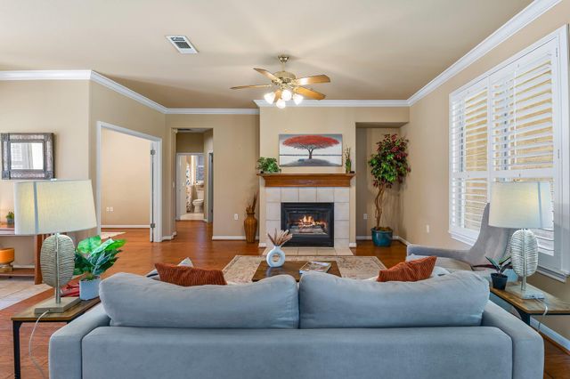 122 Bass ST, Georgetown, TX 78633
