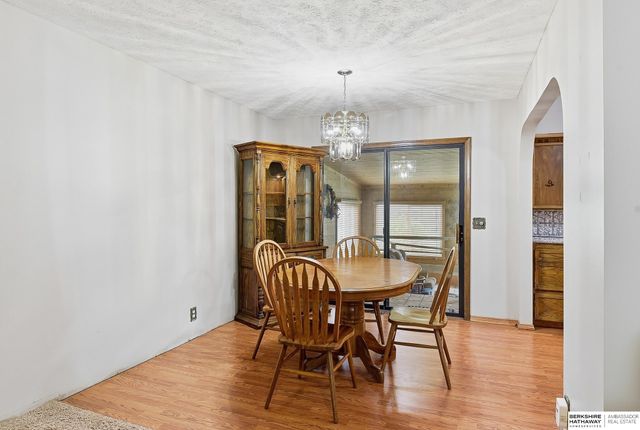 8205 Clairmont Avenue, Ralston, NE 68127